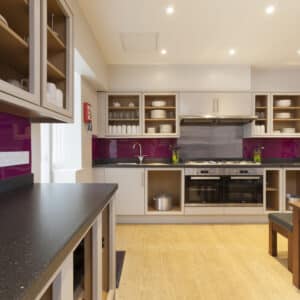 Altro Whiterock Splashback Court